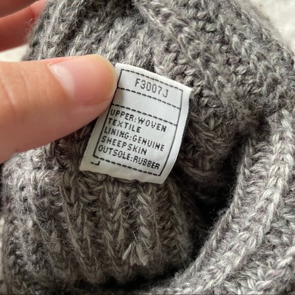 UGG Australia | Cardi Knit Boots in Gray | Size 7 - Picture 9 of 10